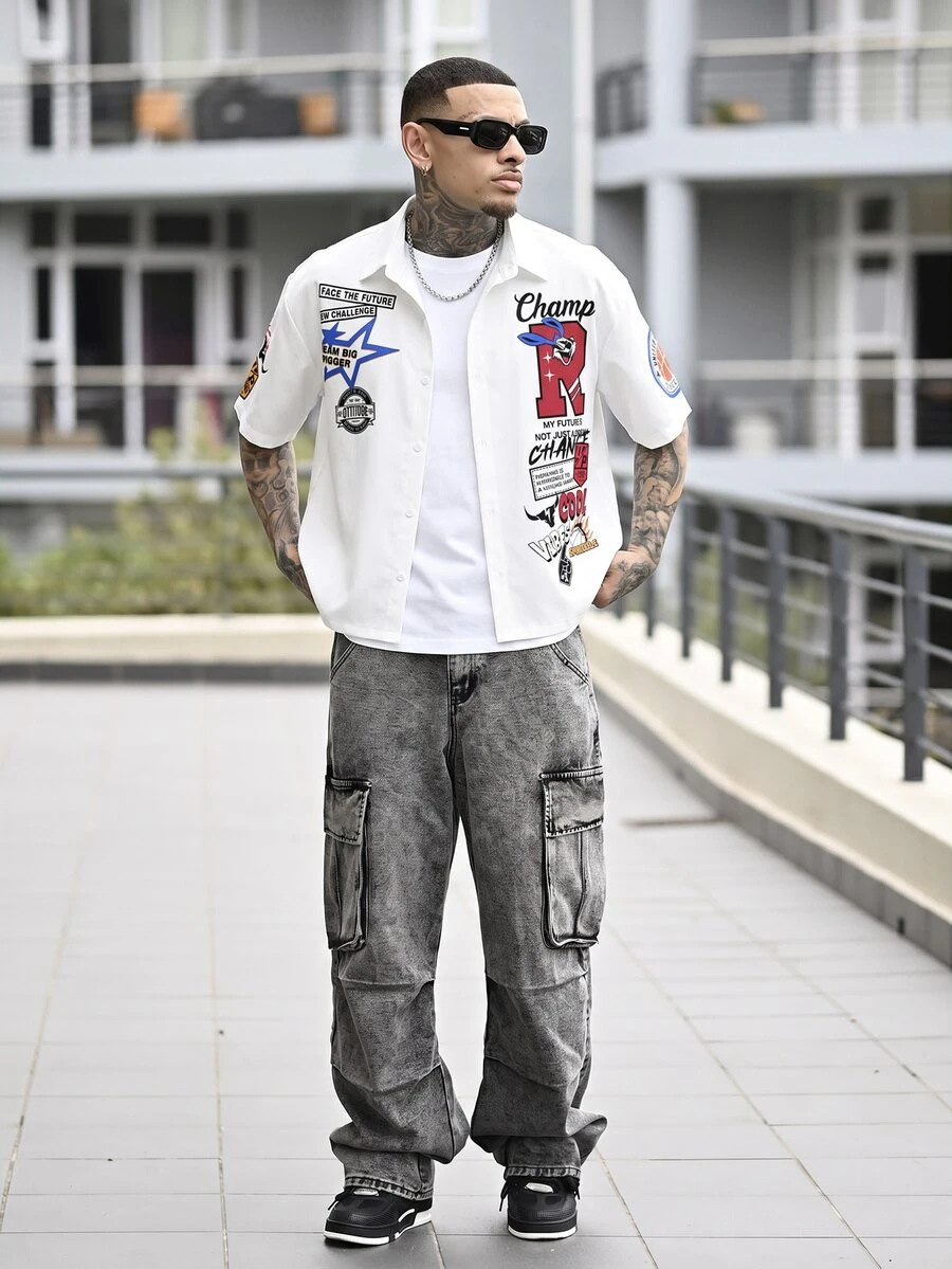 Devon Thys 男士简约兔子字母印花短袖全印花短款衬衫,适合夏季、朋友礼物、家庭/情侣搭配 - 白色 - 查看 1