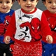 متعدد الألوان