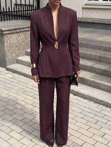 Aloruh Setelan Jas dan Celana Lengan Panjang Wanita Elegan dengan Gesper Logam - Burgundy - View 8