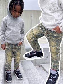 SHEIN Celana Denim Longgar Model Tumpukan dengan Desain Sobek di Ujung Bawah dan Lipatan, Gaya Jalanan Keren untuk Anak Laki-Laki, Cocok untuk Pemakaian Sehari-hari dan Gaya Jalanan Anak Laki-Laki - Medium Wash - View 3