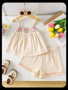 SHEIN Young Girl Floral Embroidered Strap Tank Top And Shorts 2-Piece Set - Apricot - View 5