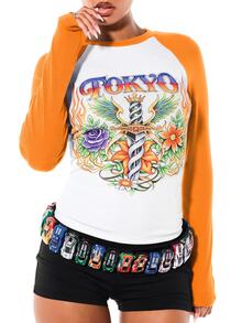 SUMWON Atasan Lengan Panjang Raglan Motif Grafis Tokyo, Atasan Leher Bulat Blok Warna, Pas Badan dengan Seni Tato Bunga Gaya Festival - Jeruk - View 4