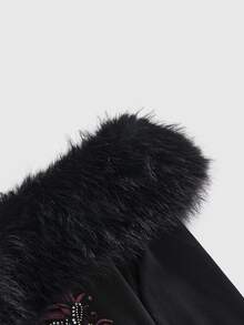 ROMWE Millennium Y2K Wing Rhinestone Pattern Fur Collar Off-Shoulder Plus Size T-Shirt - Black - View 4