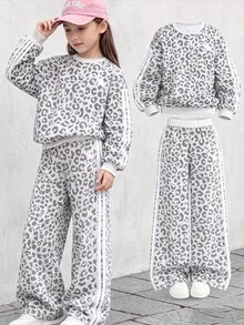 SHEIN Girlism 兒童青少年女孩連帽衫與運動衫套裝，復古時尚豹紋灰色與白色條紋圓領寬鬆運動衫套裝，返校季 - 灰色 - 查看 1