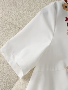 Franclia 女士V领短袖衬衫，正面数码印花设计，做旧前片，纯色，蝴蝶结装饰，休闲宽松度假风 - 彩色 - 查看 6