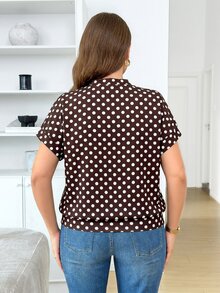SHEIN LUNE 大尺碼女款V領圓點印花短袖時尚T恤 - 咖啡棕 - 查看 2