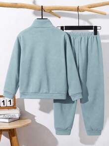 SHEIN 2pcs Kids Tween Boy Casual Comfortable Versatile Stand Collar Half-Zip Pullover Sweatshirt With Patch Pockets Contrast Color Woven Label And Loose Fit Thermal Lined Brushed Thick Cargo Pants Set For Autumn/Winter - Dusty Blue - View 3