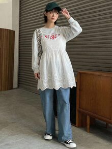 FRIFUL 女款素色細肩帶無袖夏季刺繡優雅上衣 - 白色 - 查看 5