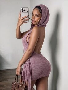 Bumpella Gaun Mini Bodycon Tanpa Lengan Rajut dengan Tudung dan Rumbai Bergaris Tanpa Punggung untuk Wanita - MultiWarna - View 2