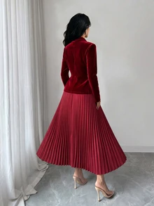 SHEIN Raffinéa Autumn/Winter Fashion Versatile Women's Suit Set, Waist-Cinching Cardigan Top And Pleated Skirt Two Pieces Outfit, Suitable For Commuting, Office, Street Style And More Occasions - Burgundy - View 2