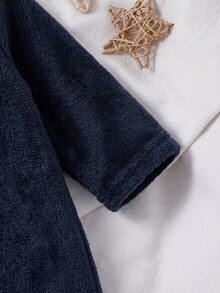 SHEIN 兒童新生兒加厚刷毛對比滾邊前開襟刺繡口袋雙面毛絨布料，適合秋冬冬季 - 寶藍色 - 查看 8