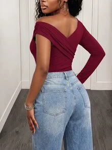Zolique Women's Solid Color Ruched Fitted Long Sleeve Casual T-Shirt Fall Cloth For Women - Burgundy - View 6