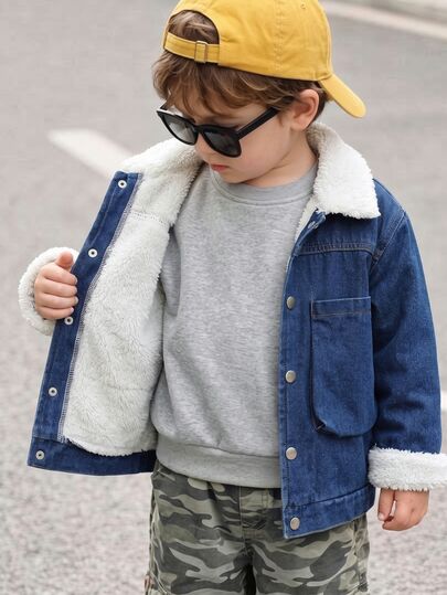 SHEIN Jaket Musim Dingin Kasual, Lucu, dan Nyaman untuk Anak Laki-Laki dengan Bahan Fleece. Lengan Panjang, Kerah, Cocok untuk Ski, Kembali ke Sekolah, Sehari-hari, Olahraga, Bermain.