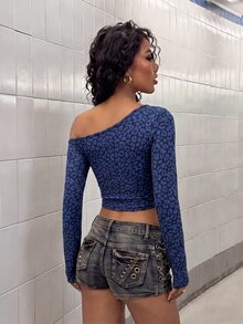 SHEIN Dewbera 1pc Women's Seamless Leopard Print Asymmetric Cropped Tight Streetwear Casual Base Layer Long Sleeve Sports T-Shirt - Navy Blue - View 2
