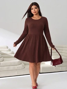 Solflare Plus Size Women's Coffee Brown Solid Color Round Neck Dress For Autumn/Winter, Suitable For Dates, Vacations, Parties, Daily Outings, Gatherings, Outdoor Activities - Coffee Brown - View 4