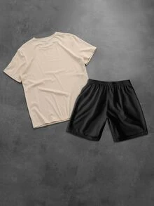 NEOREFINED 2pcs/Set Men's Playing Card Print Round Neck Short Sleeve T-Shirt And Shorts - Multicolor - View 2