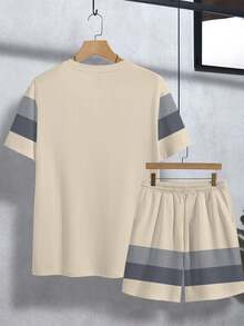NEOREFINED Set Kaos Kasual Leher Bulat Bergaris Ombre Terinspirasi Paris untuk Pria - MultiWarna - View 2