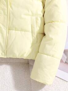 SHEIN Tween Girl Light Cream Yellow Hooded Short Padded Coat, Loose Drop Shoulder Long Sleeve Fit, Snap Button Placket With Inner Zipper Closure, Easy To Put - Yellow - View 4