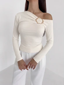 Aloruh 女款秋冬不對稱肩金屬裝飾修身T恤 - 杏色 - 查看 4