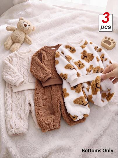 SHEIN Playful Pals 3 قطع بنطلون صوف ناعم للأطفال الصغار والأولاد، بنطلون لطيف وحلو بطبعة دب بني وبيج، فرو ناعم سميك بتصميم كابل، مناسب للعطلات والشتاء والخريف والكريسماس، خصر مطاطي