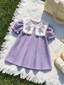 SHEIN Vintaside Kids 1件女婴舒适休闲纹理面料常规厚度领口可爱花卉刺绣A字基本款短袖时尚百搭连衣裙，适合春夏、居家、户外、旅行、上学和日常穿着 - 彩色 - 查看 2