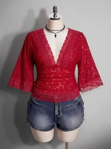 SHEIN ICON 大尺碼 Y2K 哥德風優雅性感 V 領蕾絲拼接喇叭袖上衣，黑色，適合早午餐與晚餐，夏季款 - 紅色 - 查看 4