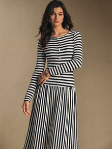 Poéselle 女款開學季早午餐彈性針織條紋拼接百褶長洋裝，休閒海岸風法式經典日常校園通勤辦公秋季穿搭 - 黑與白 - 查看 3