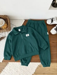 SHEIN Little Byeori 兒童 2件組小男孩休閒套裝－立領套頭連帽衛衣與保暖內裡秋季長褲，適合冬季、學校、返校季，舒適套裝 - 綠色 - 查看 4