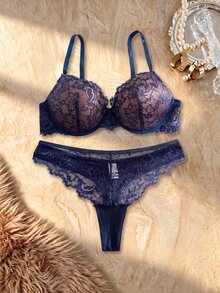 Bare Chapter 2pcs/Set Bra Berkawat Wanita dengan Motif Renda dan Patchwork - Navy Blue - View 1