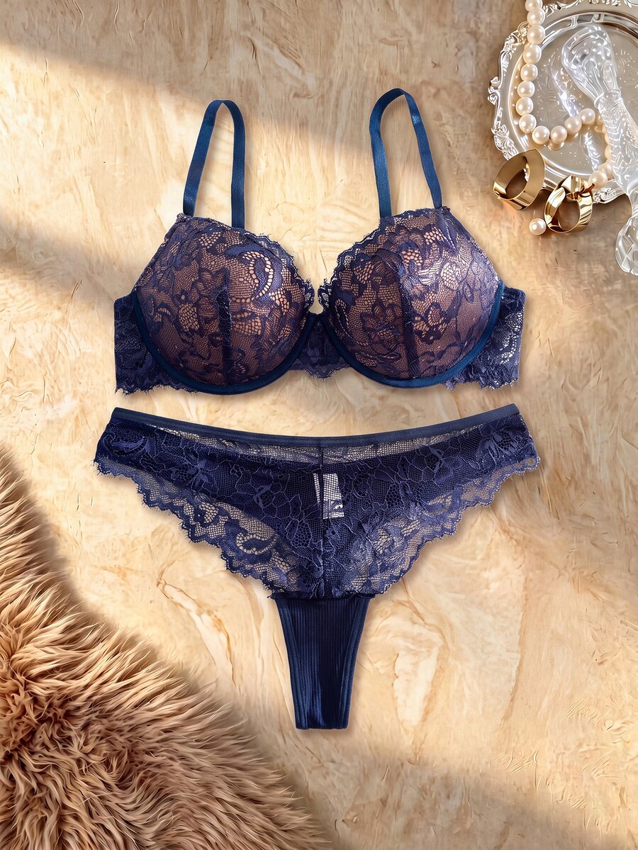 Bare Chapter 2pcs/Set Bra Berkawat Wanita dengan Motif Renda dan Patchwork - Navy Blue - View 1