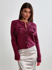 RueChic كارديجان بأزرار مع تطبيقات زهرية منسوجة بملمس بارز وحياكة ناعمة، لون برغندي، مناسب للبرانش، خريفي/شتوي، رومانسي وأنيق - عنابي اللون - مشاهدة 7