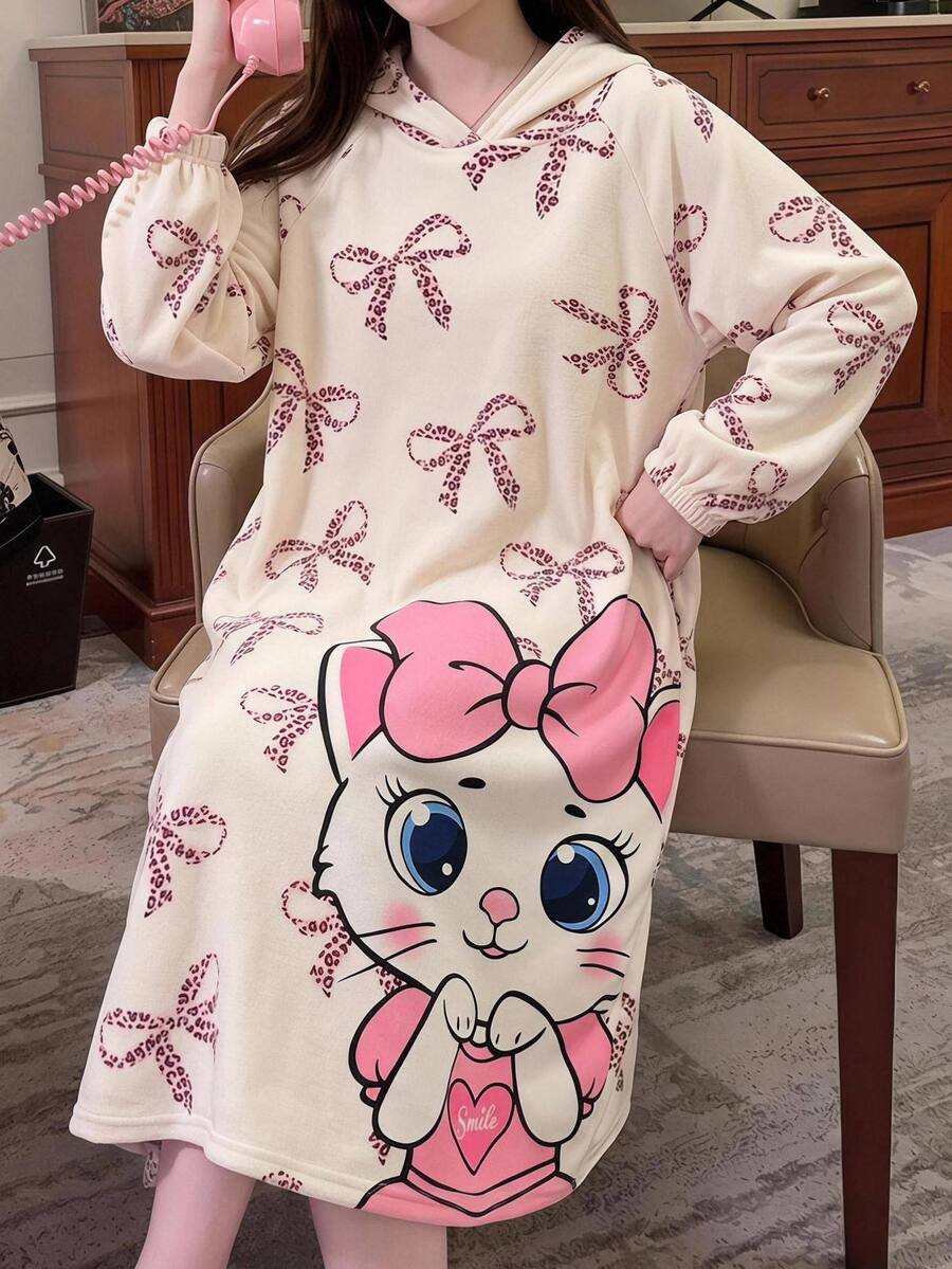 SHEIN 青少年女孩秋冬休閒保暖內裡加厚雙面珊瑚絨甜美蝴蝶結豹紋卡通小貓印花寬鬆長版連帽套頭睡衣家居服 - 淺粉色 - 查看 1