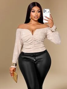 KIORVELLA تي شيرت قصير مكشكش بكتف مكشوف للنساء مقاس كبير، توب بأكمام طويلة وياقة قلب بتصميم ضيق وملمس بارز، مناسب للتنقل اليومي في فصل الخريف - لون مشمشي - مشاهدة 6