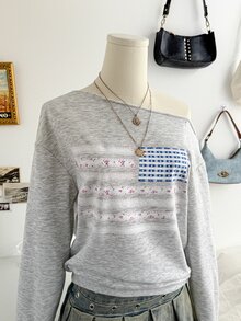 Soleia Women's Sweet Korean Style Asymmetrical Shoulder Ditsy Floral Sweatshirt - Grey - View 4