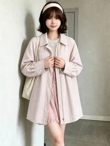 Tideelle Mantel trench longgar dengan kerah tinggi, kain jatuh yang halus, penutup resleting dan kancing tunggal, desain bahu jatuh, cocok untuk berbagai tipe tubuh, sesuai untuk pakaian kasual dan bepergian, warna pink dengan saturasi rendah, lembut dan cerah, gaya minimalis. - Baby Pink - View 4
