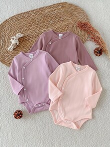 SHEIN Playful Pals 新生兒女嬰男嬰棕色格紋、黑色與粉色、淺粉色純色交叉領長袖彈性連身衣套裝，家庭親子款 - 彩色 - 查看 2