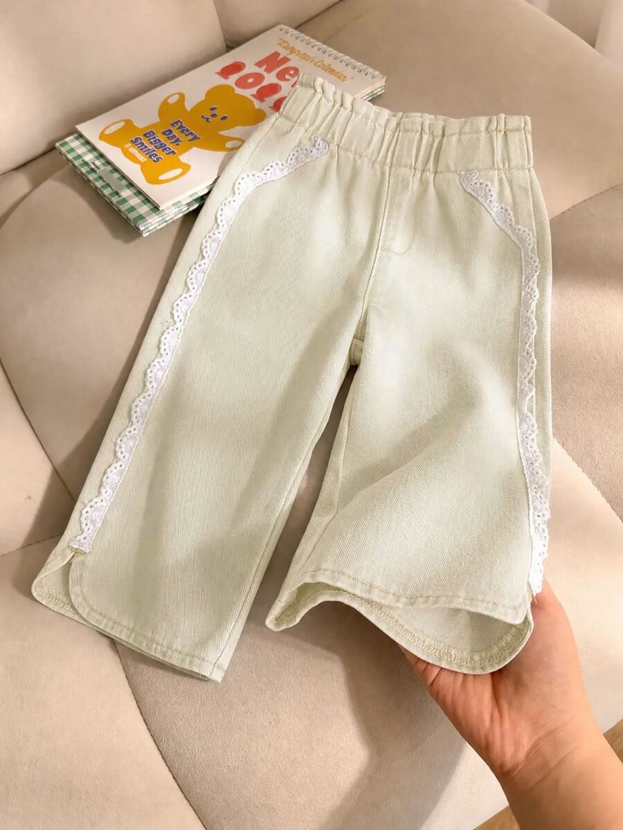 SHEIN 女嬰白色丹寧牛仔褲蕾絲飾邊設計，寬鬆直筒褲，休閒百搭極簡風，柔軟棉質面料，適合秋季畢業季校園穿搭