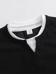 SHEIN 青少年男孩 2 合 1 長袖 T 恤 華夫格紋小 V 領 寬鬆休閒 日常百搭 運動戶外底層上衣 春秋款 - 黑色 - 查看 3
