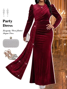 Fleurora Elegant sammetsklänning för kvinnor i plus size med strassdekor, rund hals, lång ärm, banddesign och plissering - Bourgogne - Visa 6