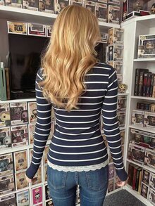 IslaSuriya Kaos Wanita Lengan Panjang Slim Fit dengan Kerah Setengah Terbuka Bergaris - MultiWarna - View 2