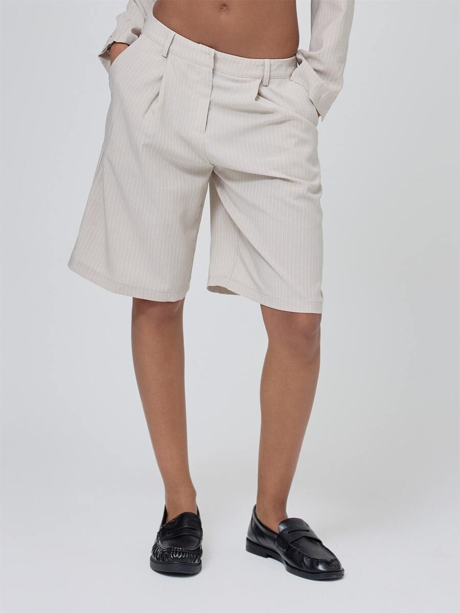 MUSERA Grey Stripe Pleat Jorts Trouser Fall Autumn Winter Coolgirl Back To School Blancs - Khaki - View 1