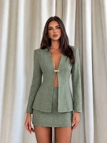 Aloruh Oatmeal Color Suit Set With V-Neck, Metal Decoration, Wide Shoulders, Slimming, Professional, Minimalist, Office Commute Outfit - Olive Green - View 1