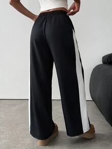 SHEIN 青少年女孩秋冬款黑白拼色寬鬆休閒抽繩口袋寬腿運動長褲 - 黑與白 - 查看 2