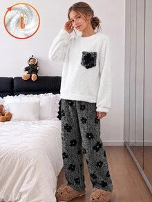 SHEIN Elladie kids Tween Girls Fall Winter Fleece 2‑Piece Set, Crew Neck Fuzzy Top With 3D Flower Pocket, Striped Flora - Black and White - View 9