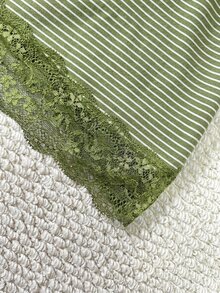 IslaSuriya Atasan Wanita Model Slim Fit dengan Motif Garis Hijau dan Putih, Motif Patchwork Renda, Cocok untuk Sehari-hari di Musim Panas, Gaya Y2k yang Imut - Hijau - View 3