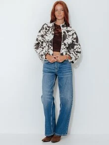 Pimkie Edition Jaket Denim Motif Sapi Vintage Kasual - Hitam dan Putih - View 5