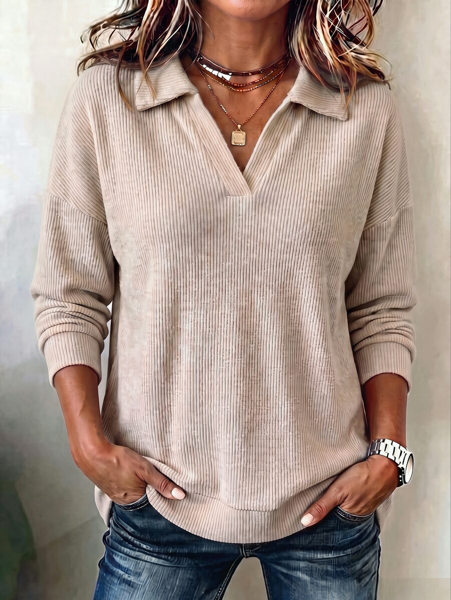 Breezaya Atasan Rajut Bertekstur Lembut dengan Kerah Polo dan Leher V. Potongan Longgar Bahu Turun untuk Tampilan Kasual Boho yang Nyaman. Warna Beige untuk Perjalanan Sehari-hari di Musim Gugur - MultiWarna - View 1