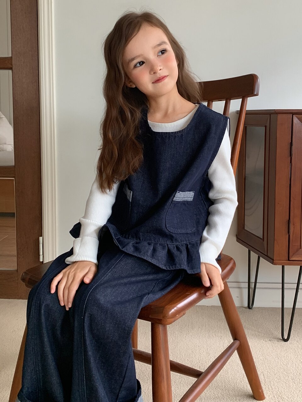 Tween Girl) Sleeveless Denim Vest Top With Frill Trim + Straight Leg Casual Pants 2 Pieces Denim Set, Autumn/Winter