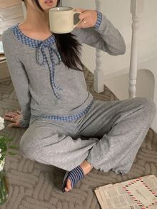 DAZY Set Pakaian Tidur Wanita 2pcs/Set: Kaos Lengan Panjang Motif Kotak-kotak dan Celana Panjang Lurus - Grey - View 15