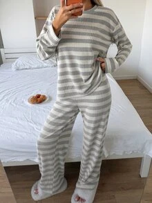 Livesso Women's Striped Long Sleeve Top And Pants Casual Daily Loungewear Set - Apricot - View 5